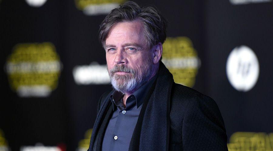 Genialidad- Mark Hamill leyendo un tuit de Trump como The Joker
