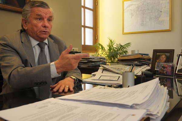 Infante espera resolver la suba del boleto en enero