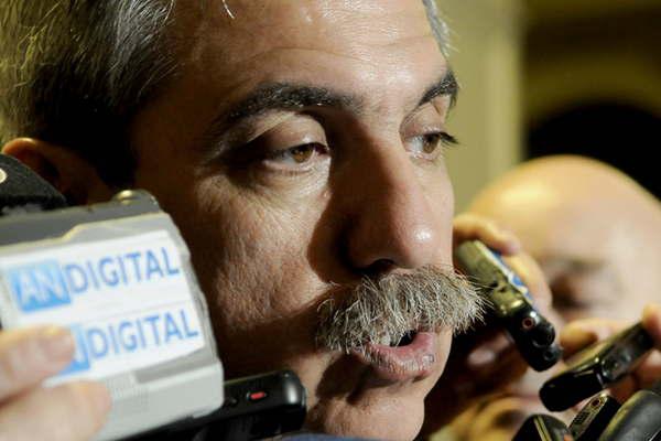 Aniacutebal Fernaacutendez no cree que Cristina vaya  a ser candidata