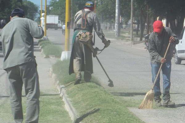 Informan las tareas de limpieza en el sector oeste de la Capital
