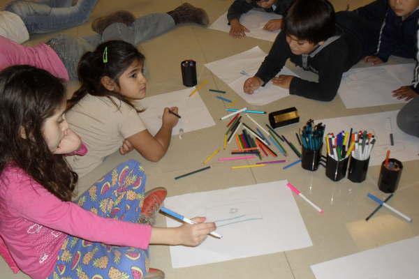 El CCB invita a participar del taller  de arte para nintildeos sobre el cubismo