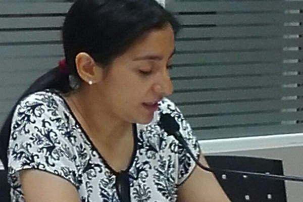 Atacoacute a cintazos a su  ex cuando ella fue a retirar sus pertenencias