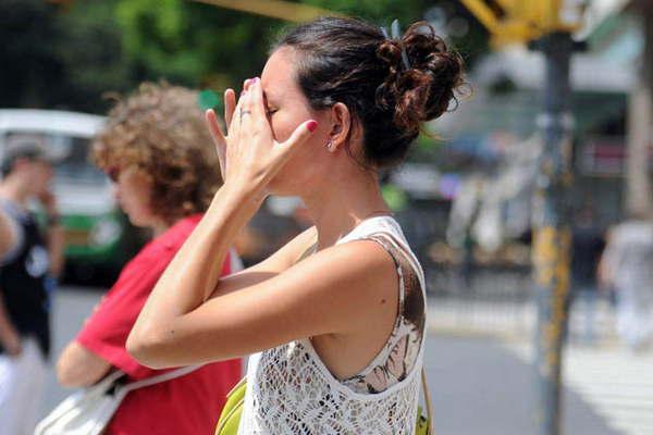 Los santiaguentildeos tendraacuten una semana calurosa con temperaturas que llegaraacuten a los 39 grados