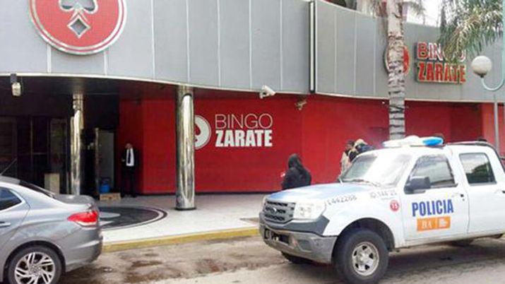 Simularon ser empleados asaltaron un bingo y huyeron con 3 millones de pesos