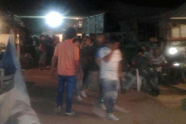 La policiacutea informoacute que intensificaraacute el control de menores alcoholizados durante la noche santiaguentildea