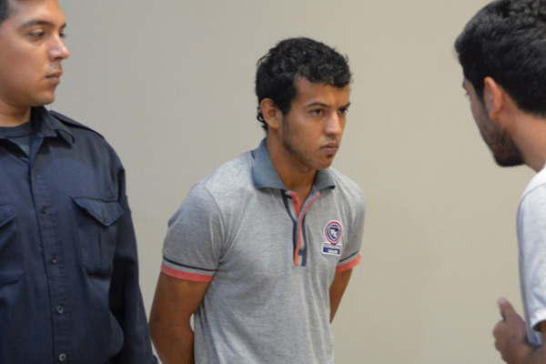 Navarro dijo que eacutel conduciacutea el auto y que Goacutemez viajaba en el asiento trasero