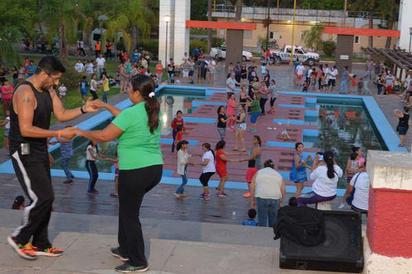 Este fin de semana habraacute clases gratuitas de baile y gimnasia en el parque Aguirre