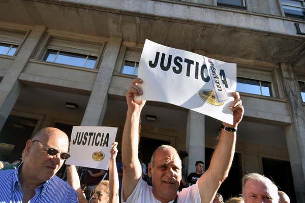 Moldes- Nisman murioacute por denunciar a Cristina Kirchner