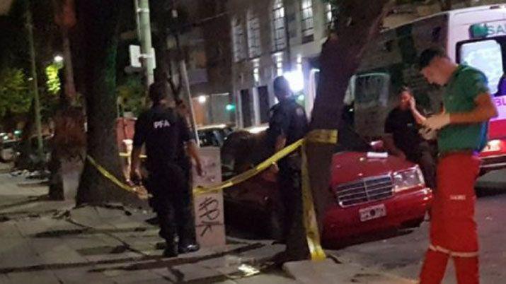 Dramaacutetico- discutioacute con su esposa en la calle y se matoacute frente a sus hijos