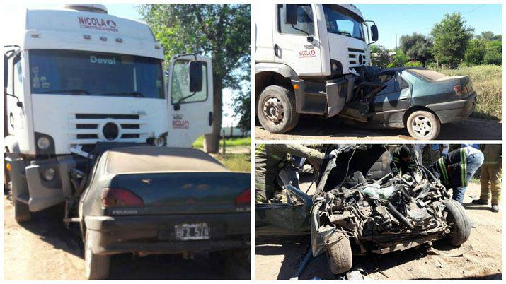 Terrible accidente entre un auto y un camión deja un saldo de 5 muertos