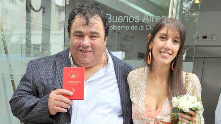 La Tota Santillaacuten- Mi mujer me dejoacute por la mucama