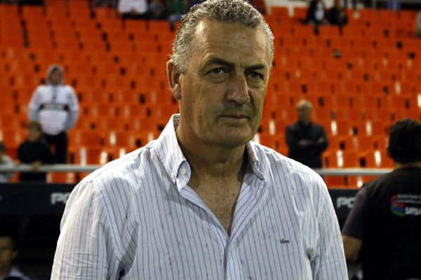 Gustavo Alfaro- No  se puede jugar asiacute 