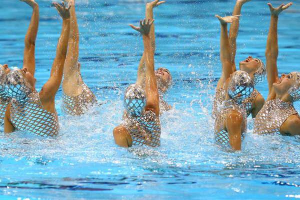 Movimientos elaborados al ritmo de la muacutesica