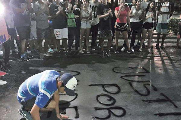 Amigos de Candela organizaron una marcha para pedir justicia en su memoria