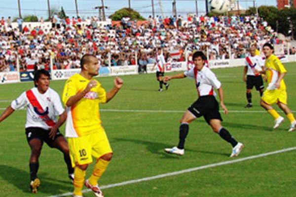 Crucero del Norte y Guaraniacute sin ventajas en el claacutesico misionero
