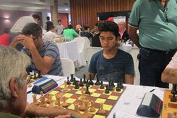 Mauricio Suaacuterez ganoacute el abierto Nicandro Rafael del Nodo Tecnoloacutegico