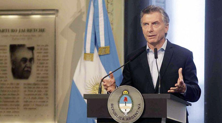 Macri encabeza el acto de los 200 antildeos del cruce de Los Andes