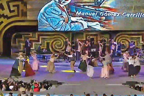 La historia musical de Santiago del Estero brilloacute en el escenario Atahualpa Yupanqui