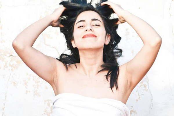 Mariela Carabajal mujer Pagana que trae su luz y oscuridad a La Salamanca