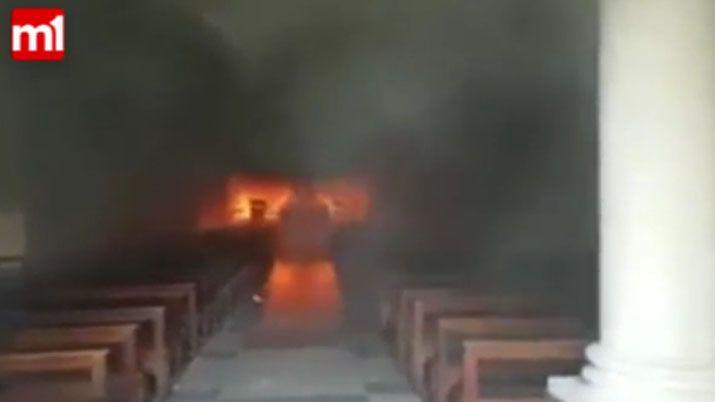 Buenos Aires- se incendió la Catedral de San Nicol�s