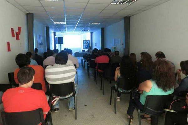 Capacitan a inspectores y a los vendedores de comida del Festival de La Salamanca