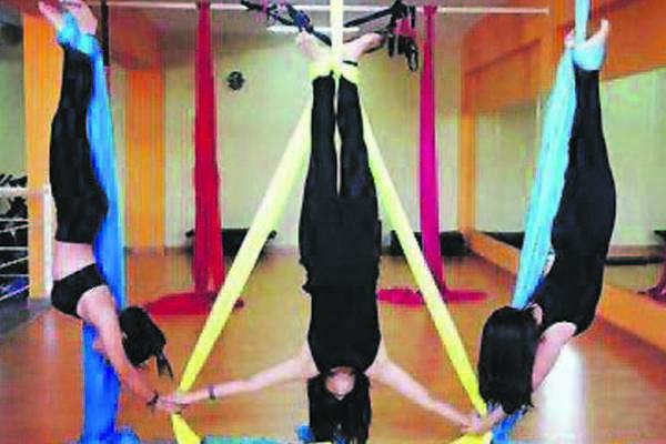 Comenzoacute en el club Estrellas Verdes  de Loreto el taller de Aerotela