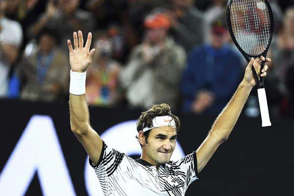Federer brilloacute y va por otro tiacutetulo grande 