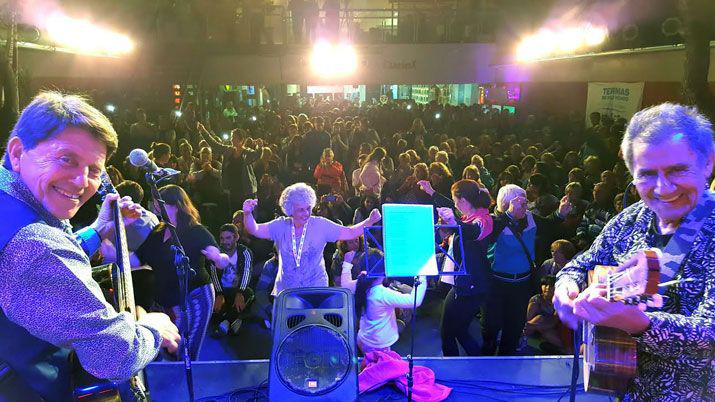 Con sus propuestas turiacutesticas Santiago del Estero embrujoacute a Mar del Plata