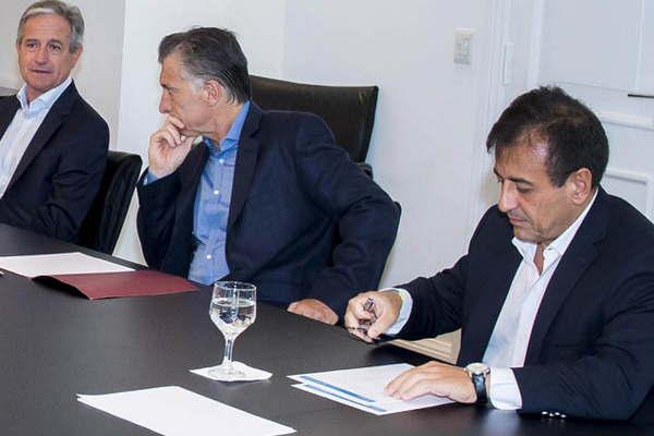 El gobierno de Mauricio Macri evaluacutea modificar el esquema de distribucioacuten de impuestos provinciales