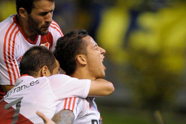 River ganoacute un Suacuteper caliente  