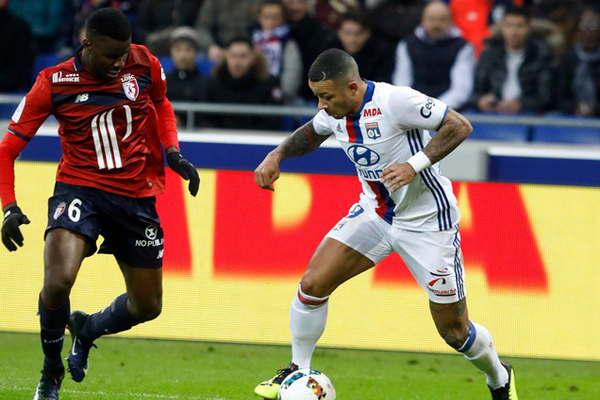 Lyon fue sorprendido y PSG enfrenta al Moacutenaco
