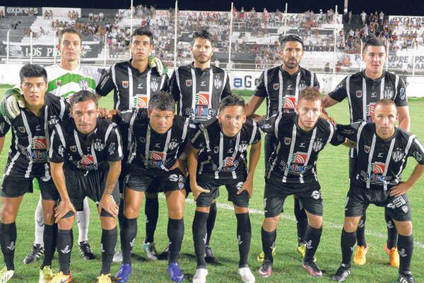 Gustavo Coleoni perfila su equipo ideal