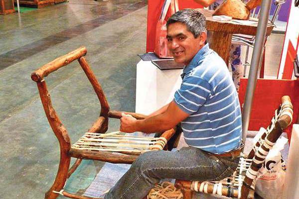 Premiaron a artesanos santiaguentildeos en Cosquiacuten
