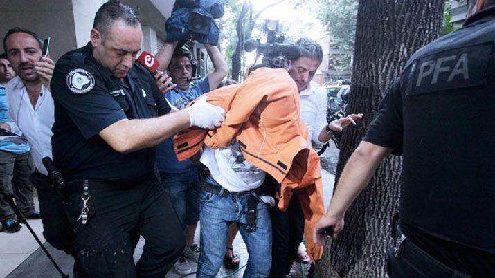 Un joven anestesista atacó brutalmente a una mujer en su vivienda