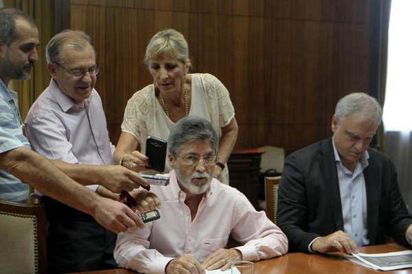 La recaudacioacuten impositiva de enero alcanzoacute a 211413 millones 30-en-porciento- maacutes que en 2016