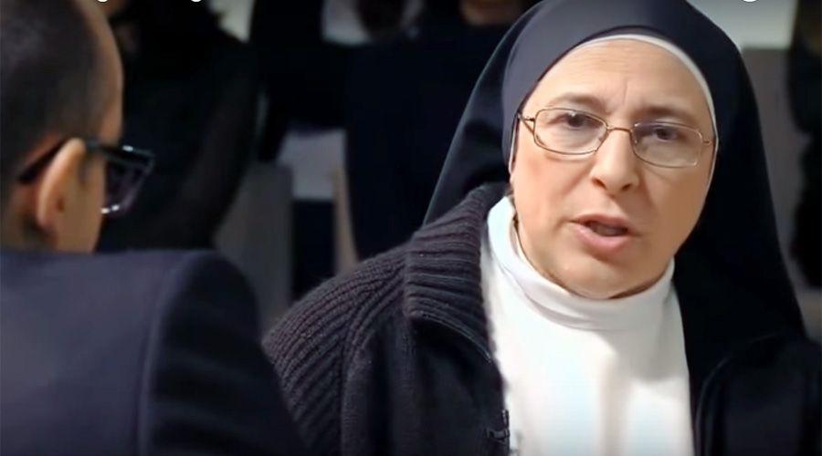 Video- Monja argentina afirma que la Virgen Mariacutea y San Joseacute teniacutean sexo
