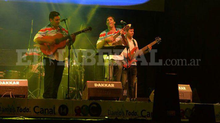 El Chaquentildeo Palavecino puso de pie al puacuteblico salamanquero