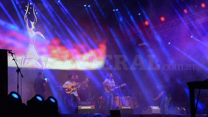 El Chaquentildeo Palavecino puso de pie al puacuteblico salamanquero