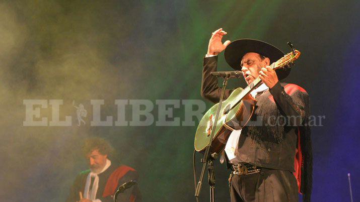 El Chaquentildeo Palavecino puso de pie al puacuteblico salamanquero