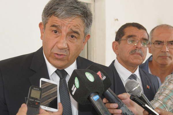 Los ladrillos de cocaiacutena secuestrados  teniacutean inscripciones con coacutedigos narcos 