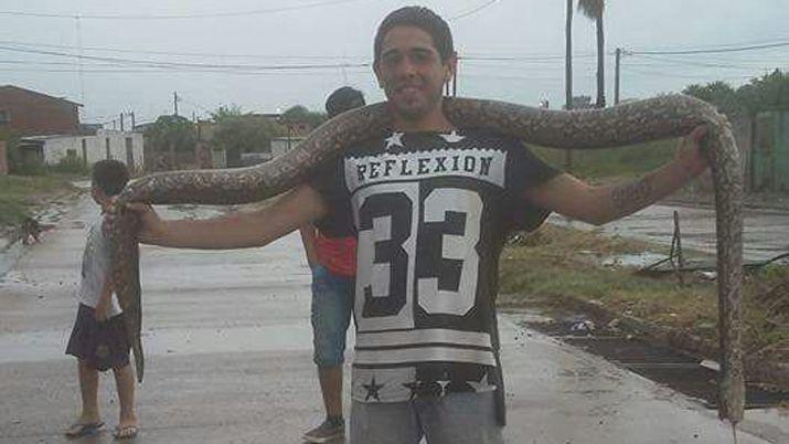 Un vecino encontroacute una lampalagua de maacutes de 2 metros