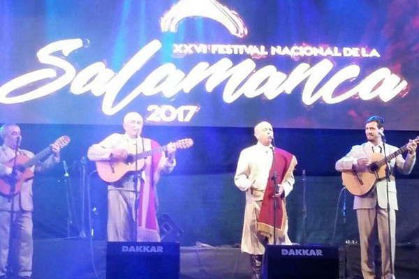 Por siempre Tucu iluminoacute el escenario de La Salamanca 