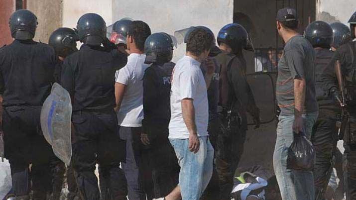 Enfrentamiento entre hinchas de Central dejoacute dos heridos de arma de fuego