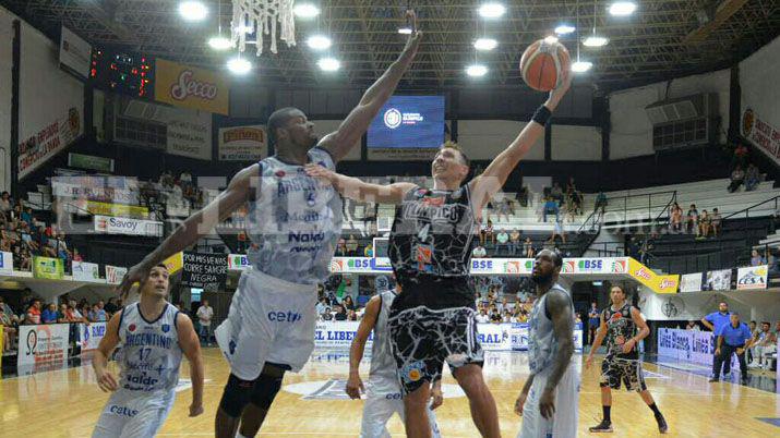 Olímpico le ganó a Argentino de Junín