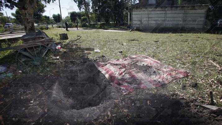 Horror- encuentran enterradas a madre e hija en una finca