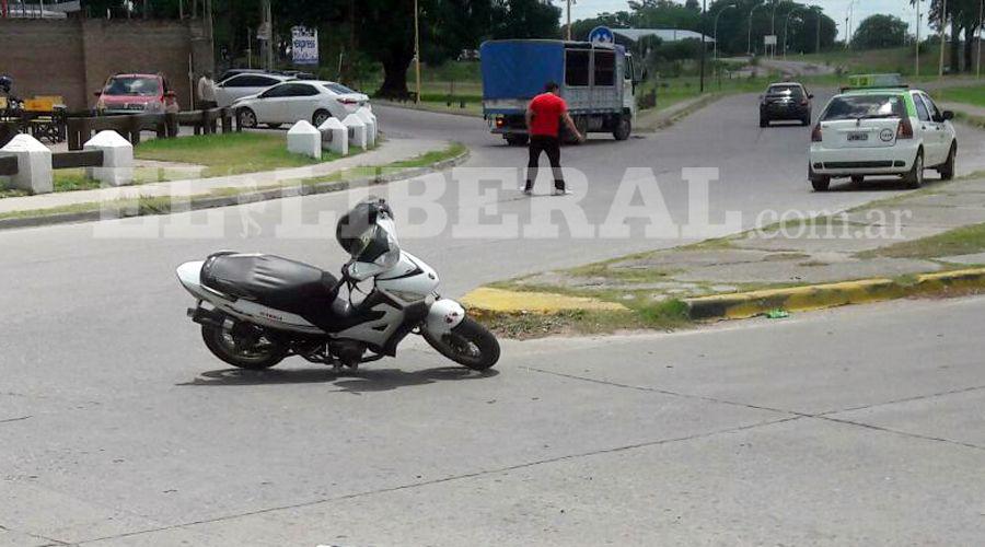 Colisioacuten entre moto y remiacutes en Jujuy y Almafuerte