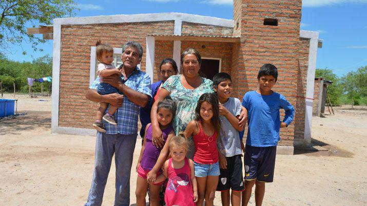 Familias del departamento Figueroa tienen sus viviendas sociales