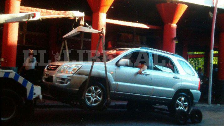 Amenazoacute a un agente de traacutensito y le secuestraron el vehiacuteculo