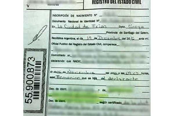 Quiso inscribir como hijo a un sobrino para cobrar la AUH y quedoacute presa