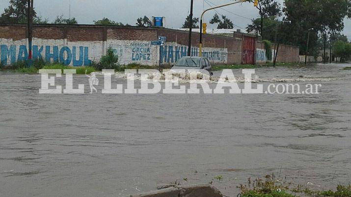 Asisten a maacutes de 70 familias por filtraciones en sus casas